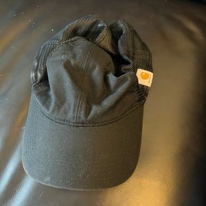Carhartt black hat $15
